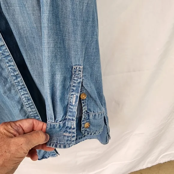 Chicos Denim Long sleeved shirt size 2 in Chicos which is about a large. - Picture 6 of 8